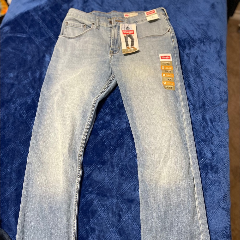 NWT Men’s Wranglers 31x30 Slim Straight